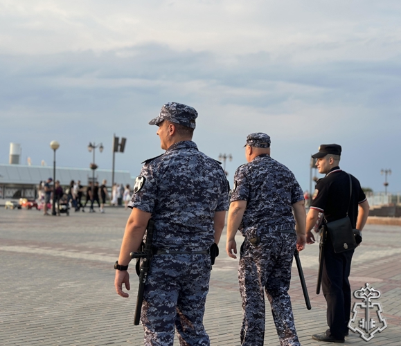 РОСГВАРДЕЙЦЫ ОБЕСПЕЧИЛИ БЕЗОПАСНОСТЬ В ДЕНЬ ВОЗДУШНО-ДЕСАНТНЫХ ВОЙСК