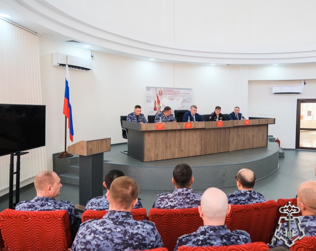 В АСТРАХАНИ НА ЗАСЛУЖЕННЫЙ ОТДЫХ ПРОВОДИЛИ НАЧАЛЬНИКА РЕГИОНАЛЬНОГО УПРАВЛЕНИЯ РОСГВАРДИИ АНДРЕЯ КУКА