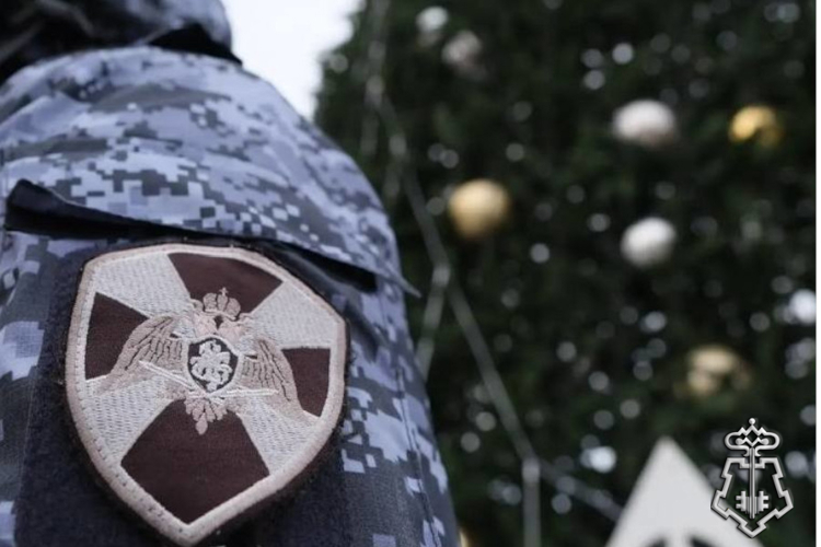 Сотрудники вневедомственной охраны Росгвардии помогли вернуться домой потерявшейся пожилой астраханке
