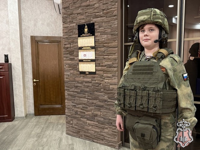 В РАМКАХ АКЦИИ «ЕЛКА ЖЕЛАНИЙ» РОСГВАРДЕЙЦЫ ИСПОЛНИЛИ МЕЧТУ ВОСПИТАННИКА «ГВАРДЕЙСКОЙ СМЕНЫ» В АСТРАХАНИ