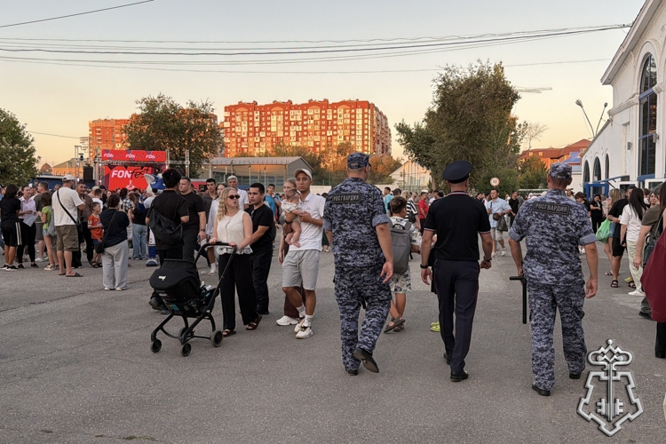 Росгвардия обеспечила безопасность проведения матча Кубка России в Астрахани
